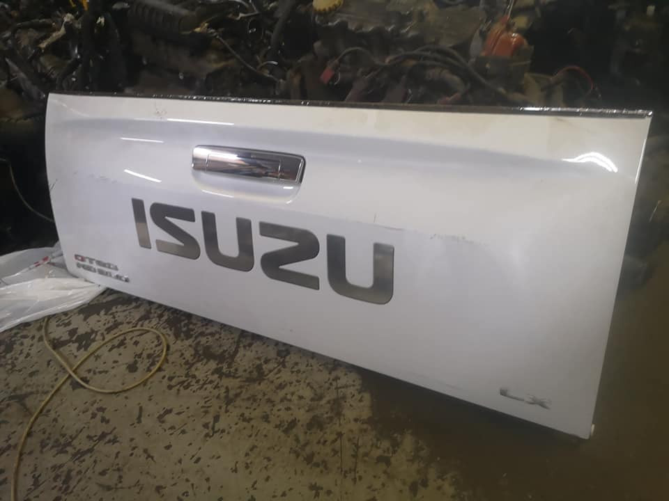 Isuzu Tailgate KB300 