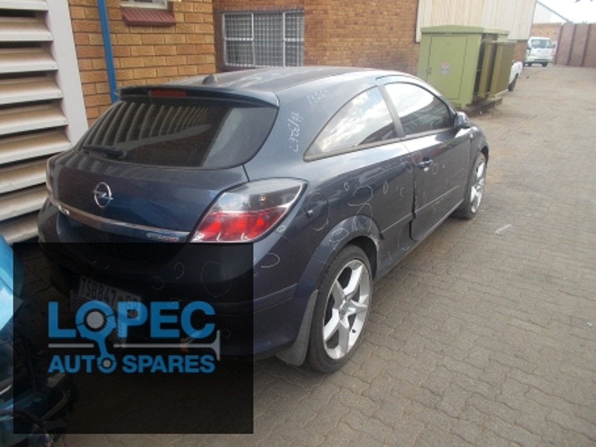 OPEL Astra H 
