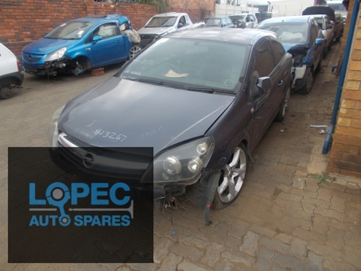 OPEL Astra H 