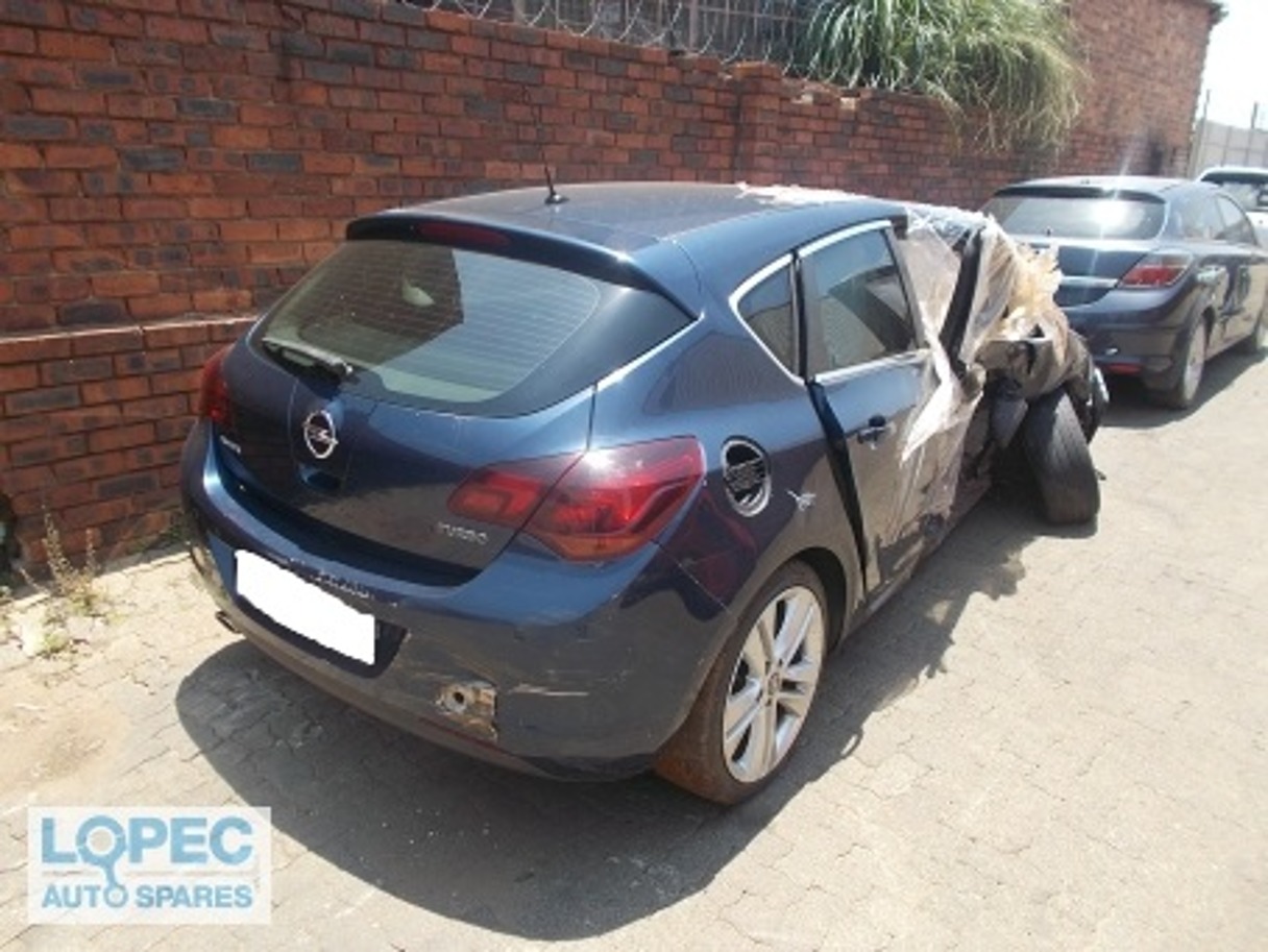 OPEL Astra J