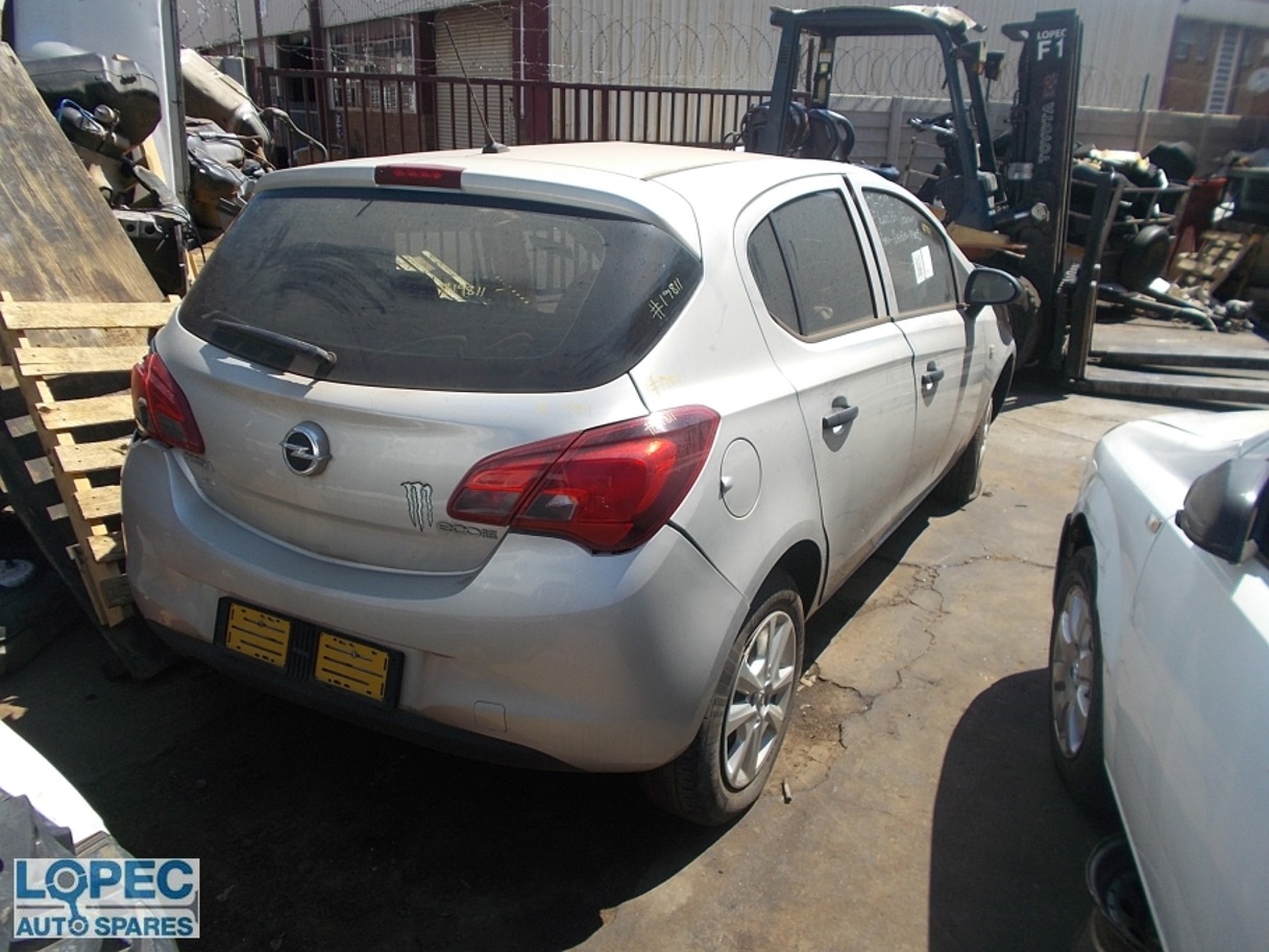 OPEL Corsa Essentia