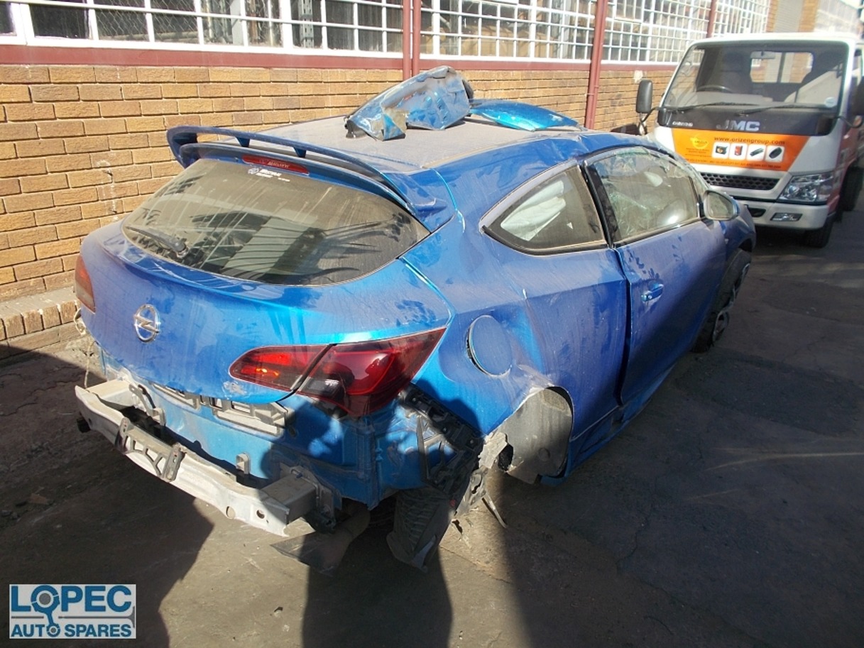 OPEL ASTRA J OPC