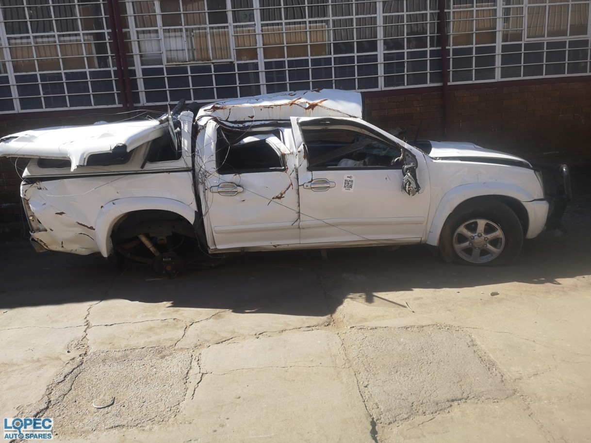 Isuzu  KB300 D-Teq D/cab 