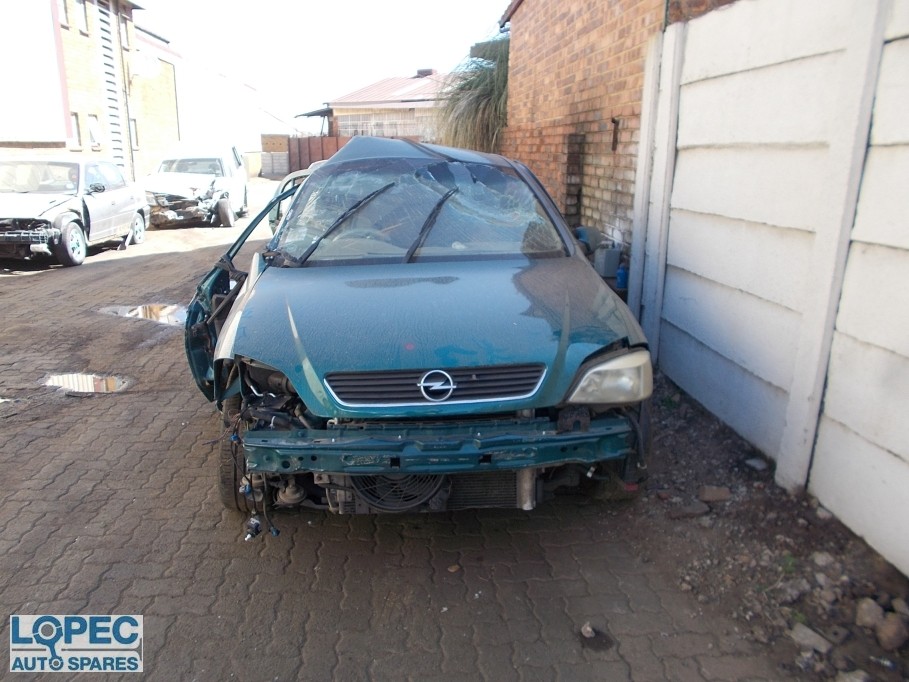 Opel  Astra 1.8 Sedan 