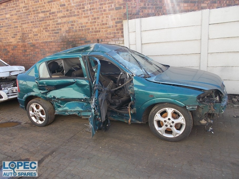 Opel  Astra 1.8 Sedan 