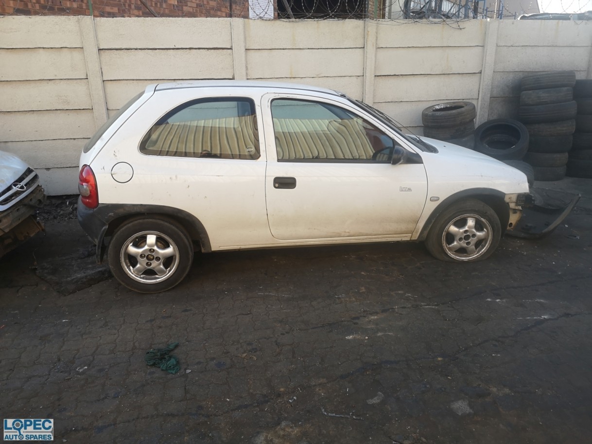 Opel  Corsa B 2Dr Hatch 