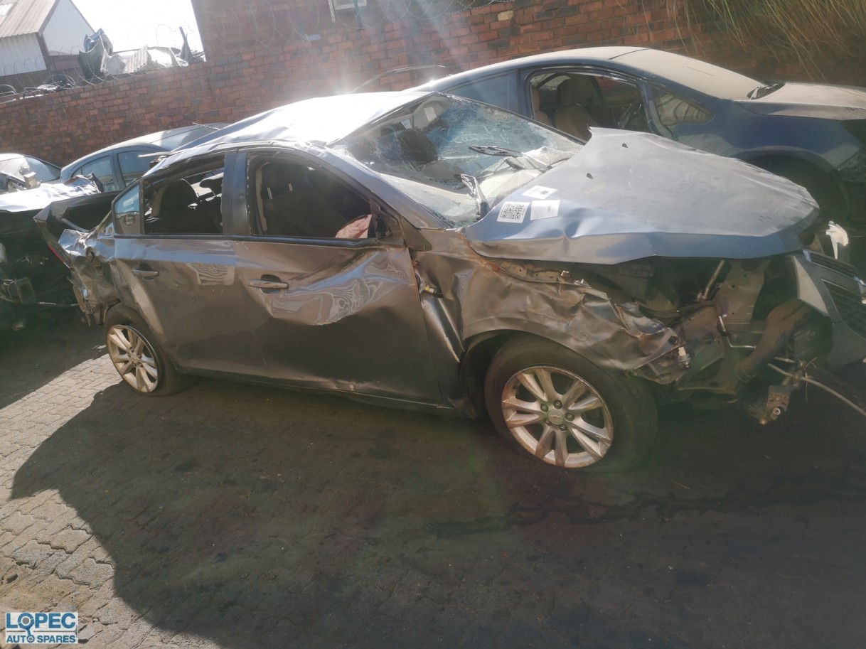 Chevrolet  Cruze 1.6 Sedan 