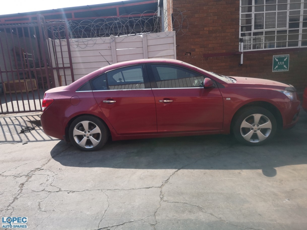 Chevrolet  Cruze Sedan 