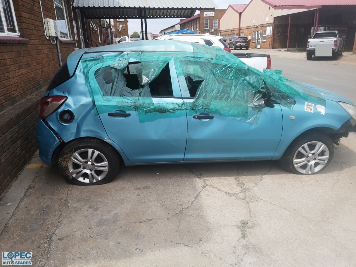 Opel  Corsa Essentia