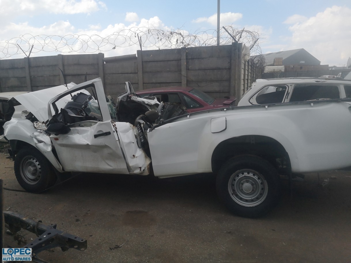 Isuzu  Dteq KB250 S/Cab 