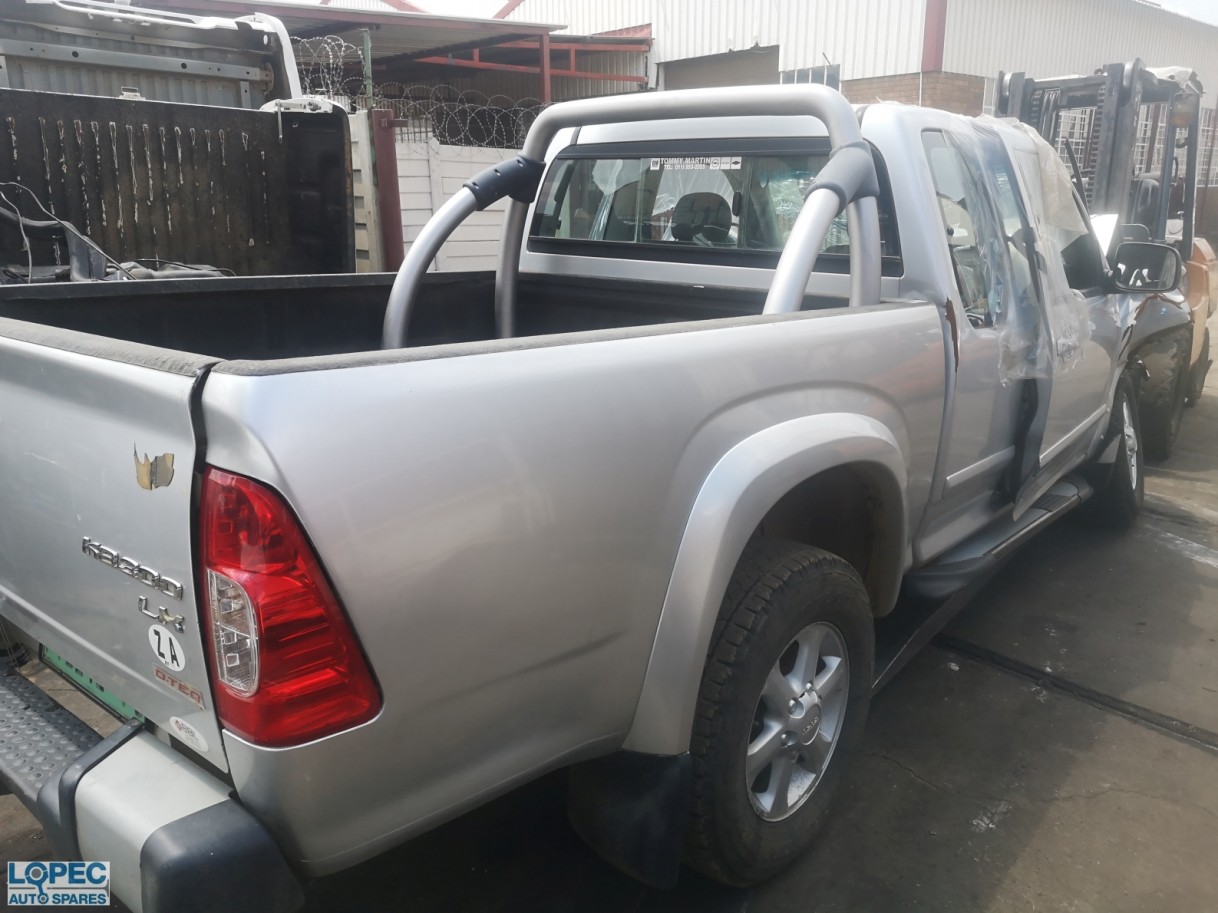 Isuzu  KB300 Dteq E/cab 