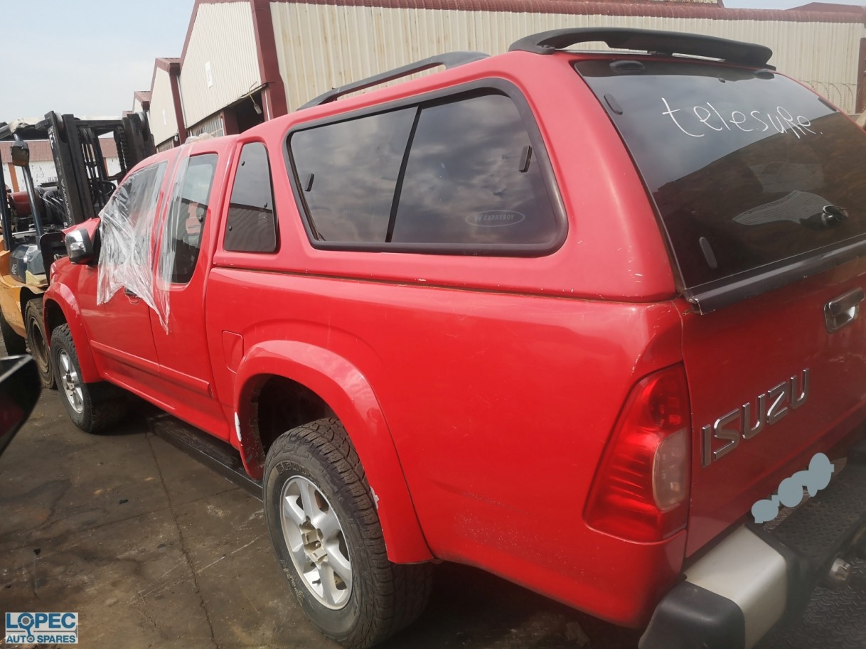 Isuzu  KB300 Dteq E/cab 