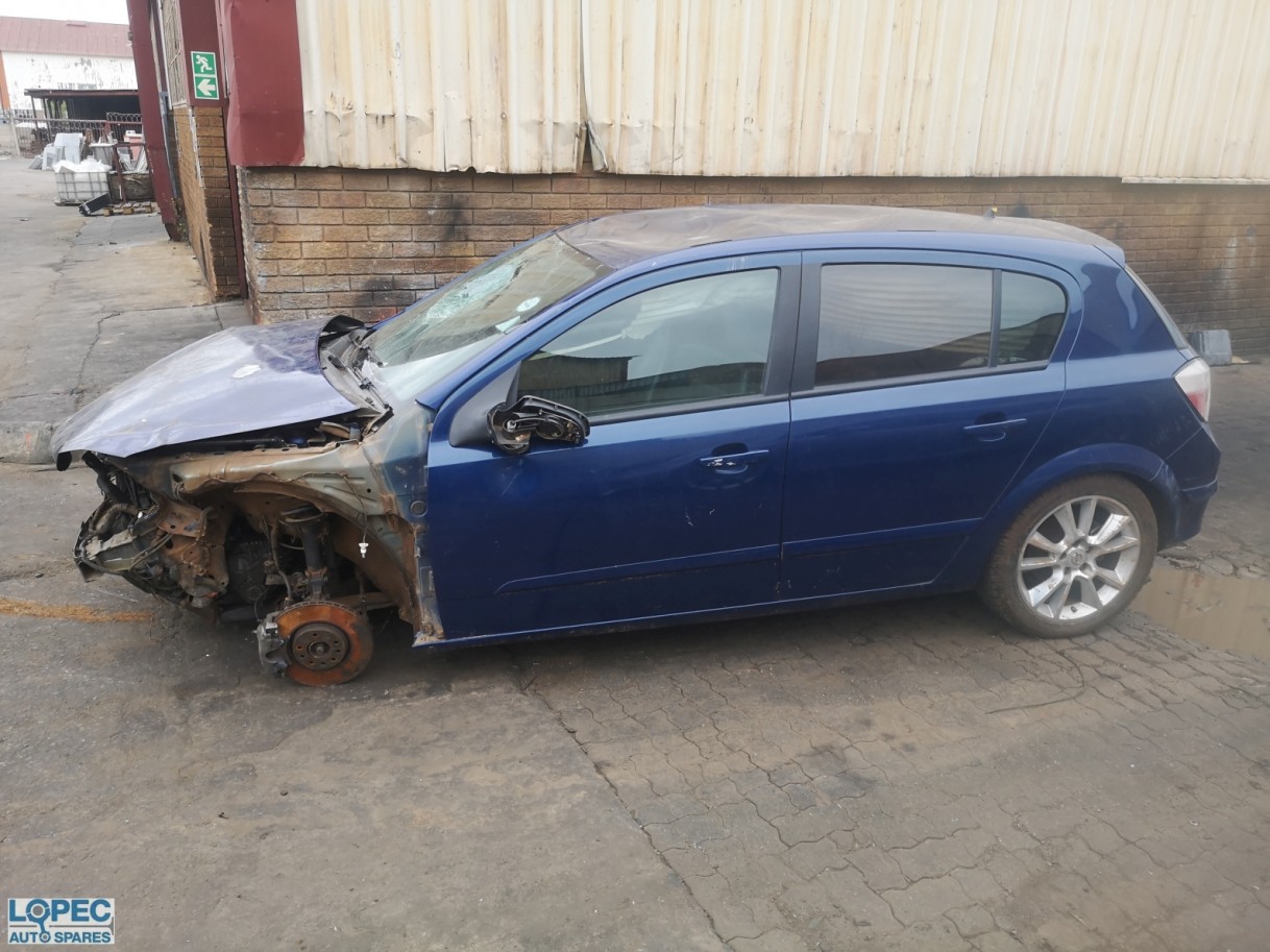 Opel  Astra 2.0 5Dr Hatch 