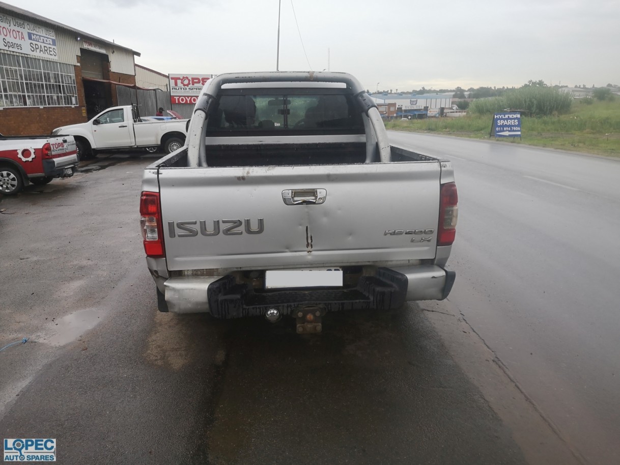 Isuzu  KB300 D/Cab 