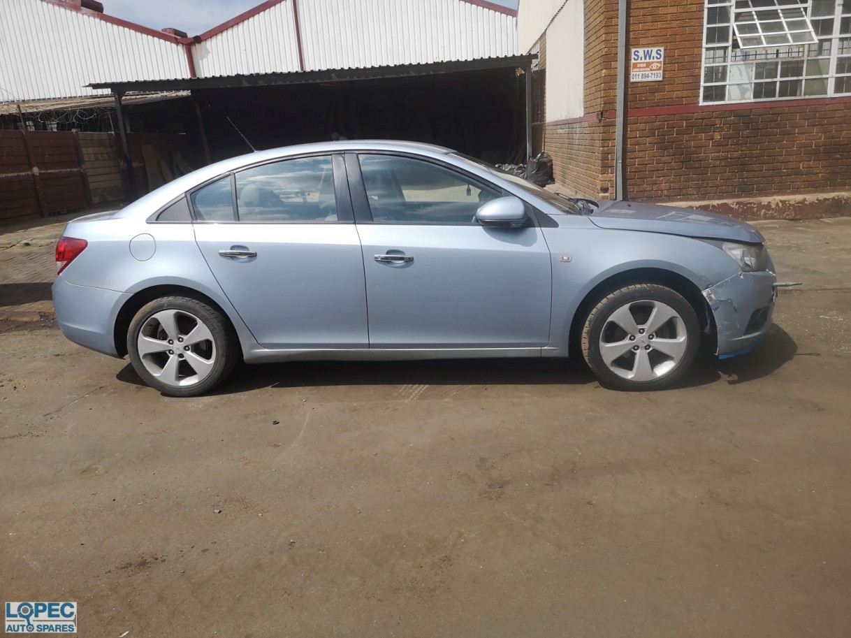 Chevrolet  Cruze 4Dr Sedan 