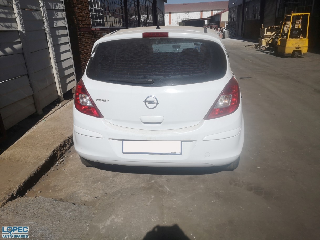 Opel  Corsa D 5dr 1.4 Hatch