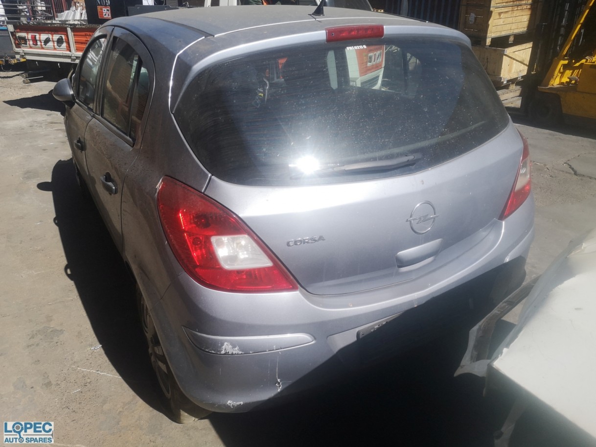 Opel  Corsa D 5DR Hatch 1.4 