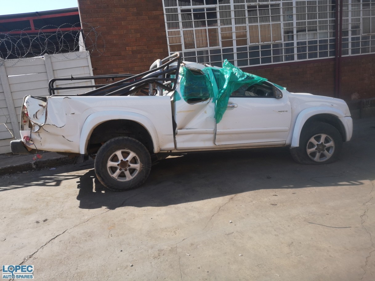 Isuzu  KB 3.0 4x4 Extended cab 