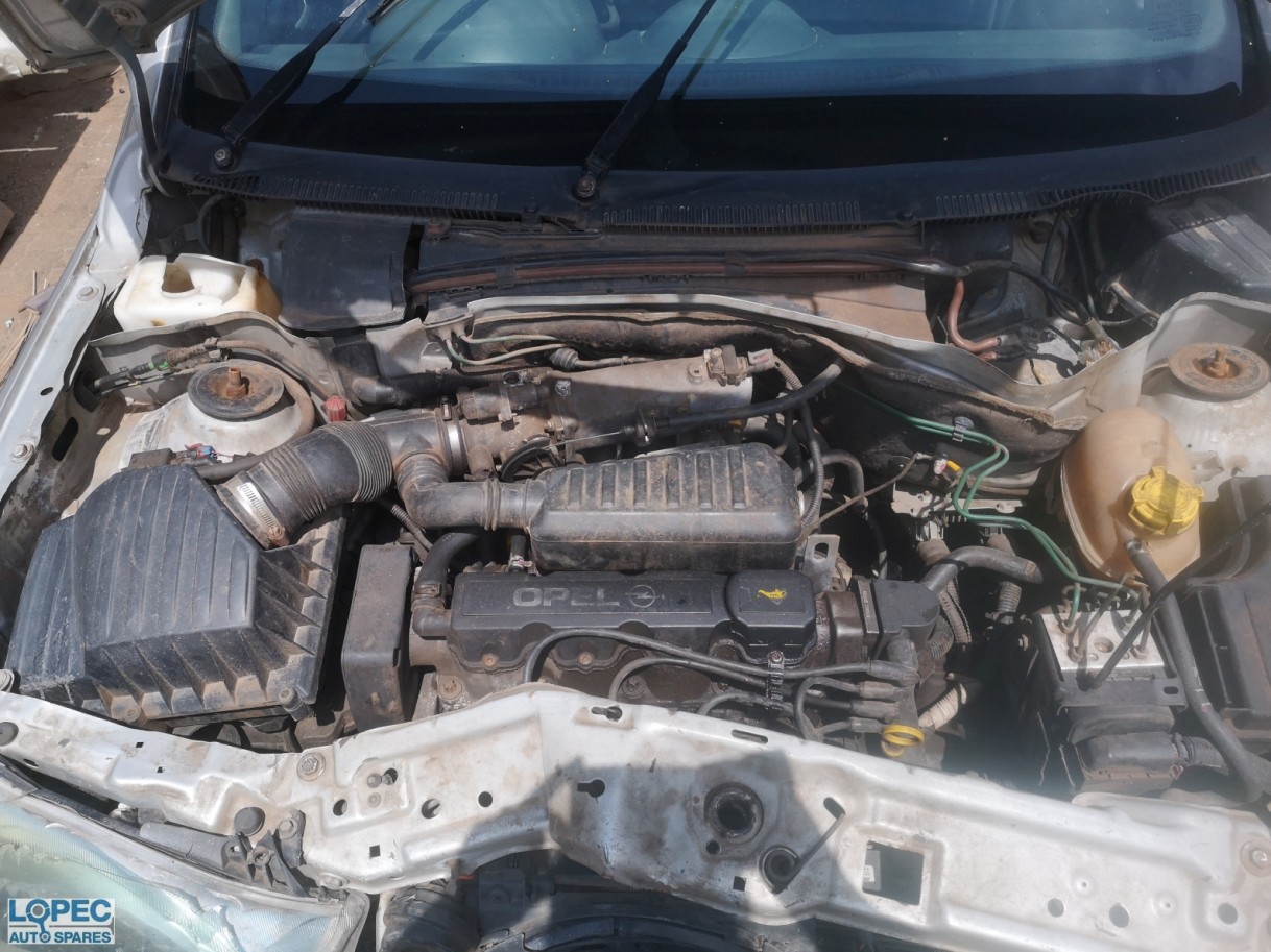 Opel  Corsa Gamma hatch 1.8 