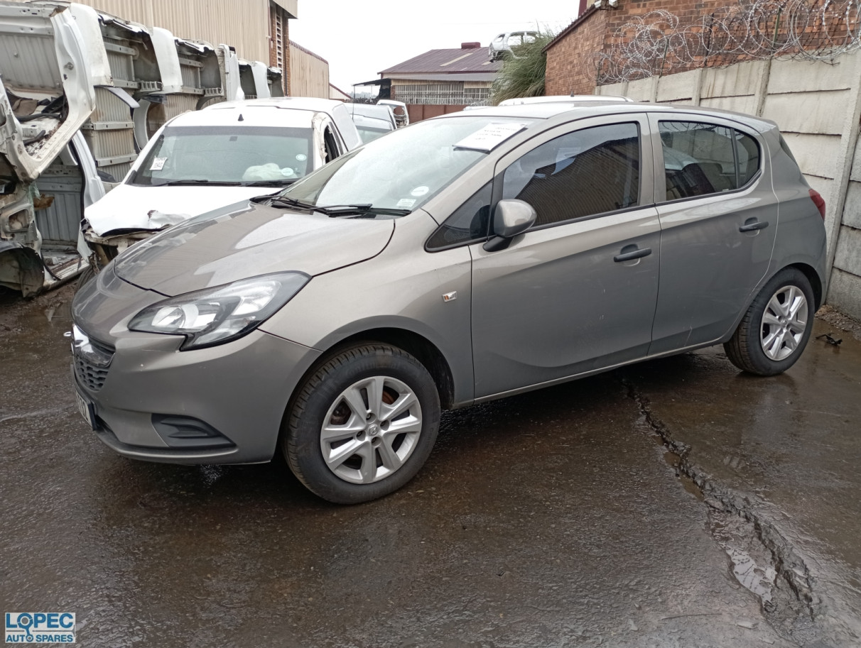 Opel Corsa E Hatch 