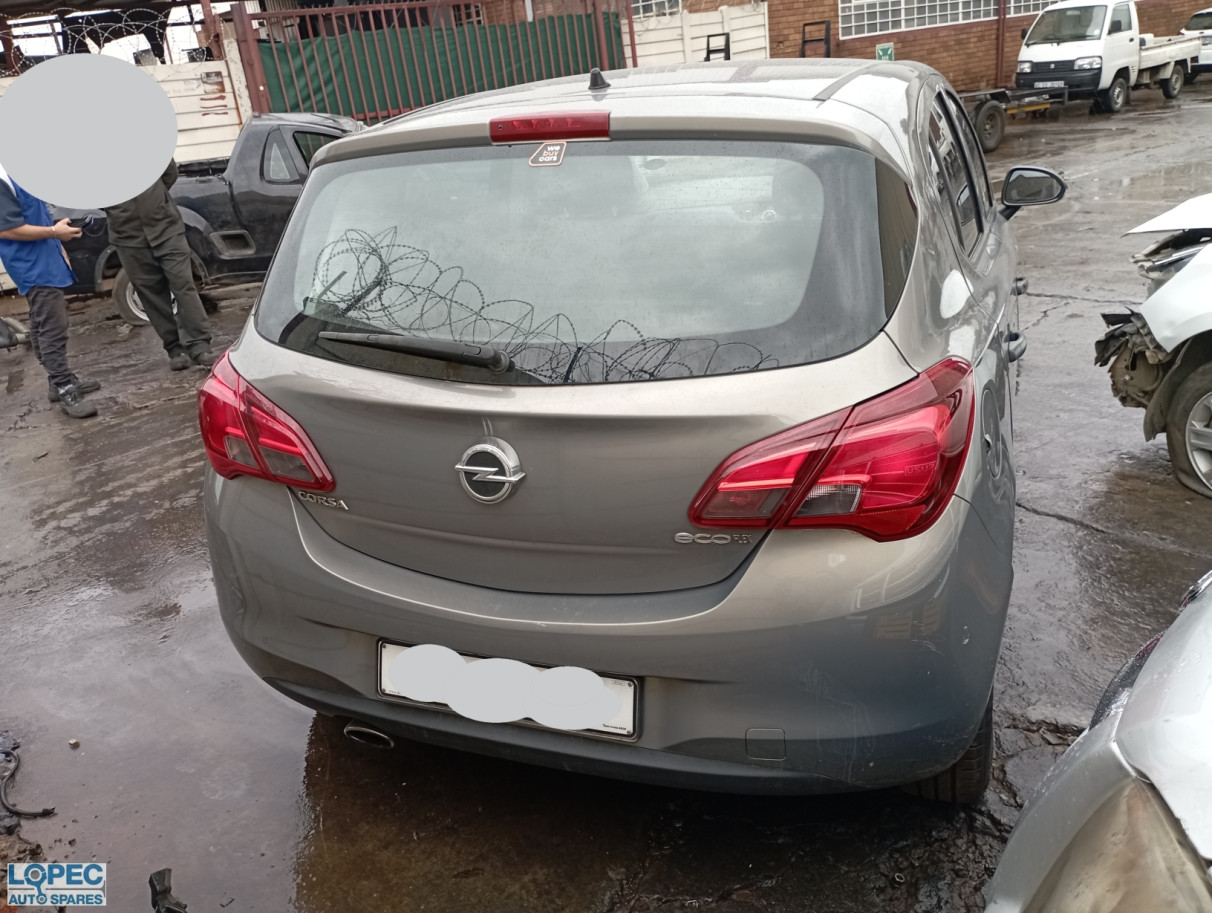 Opel Corsa E Hatch 