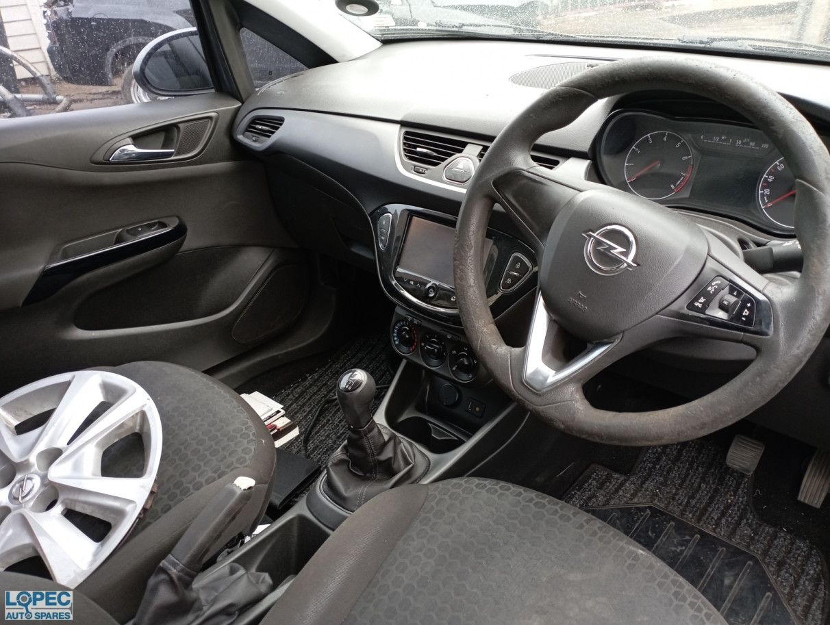 Opel Corsa E Hatch 