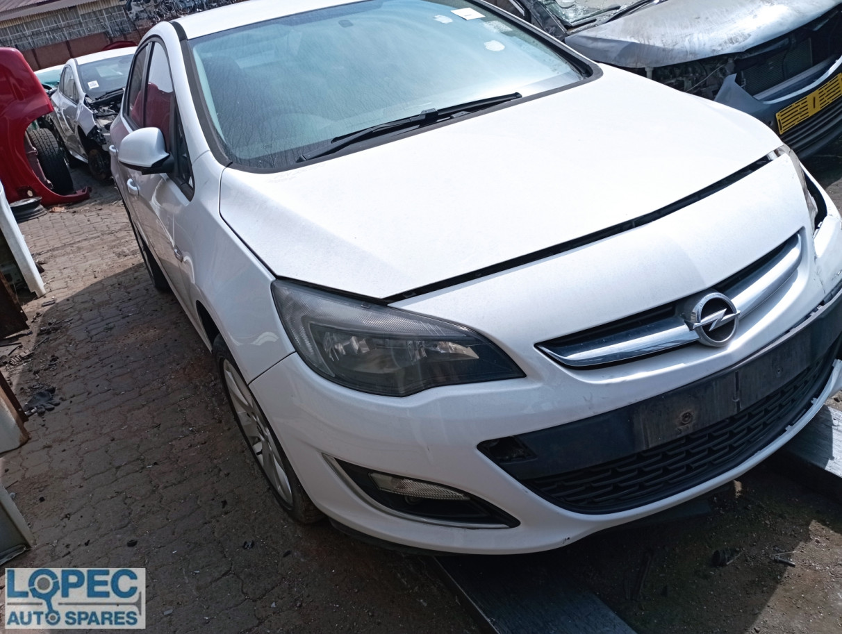 Opel Astra J