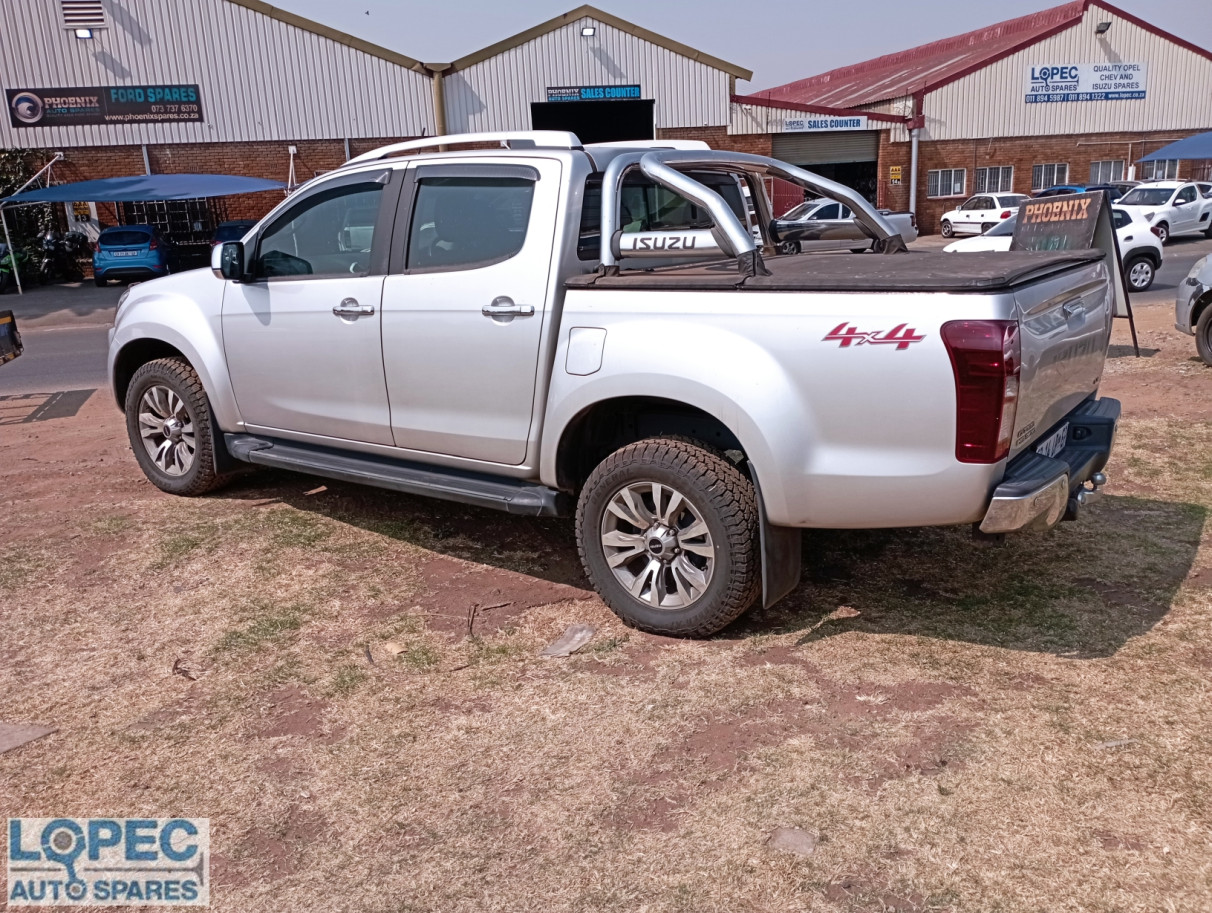 Isuzu  KB300 2016