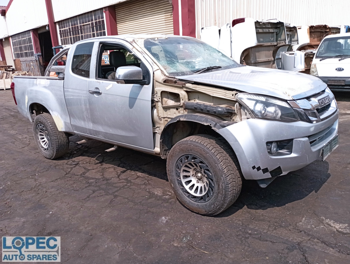 Isuzu  KB300 2015