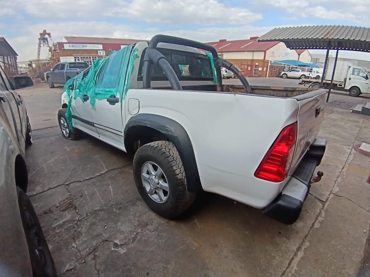 Isuzu  KB250 2008-2011