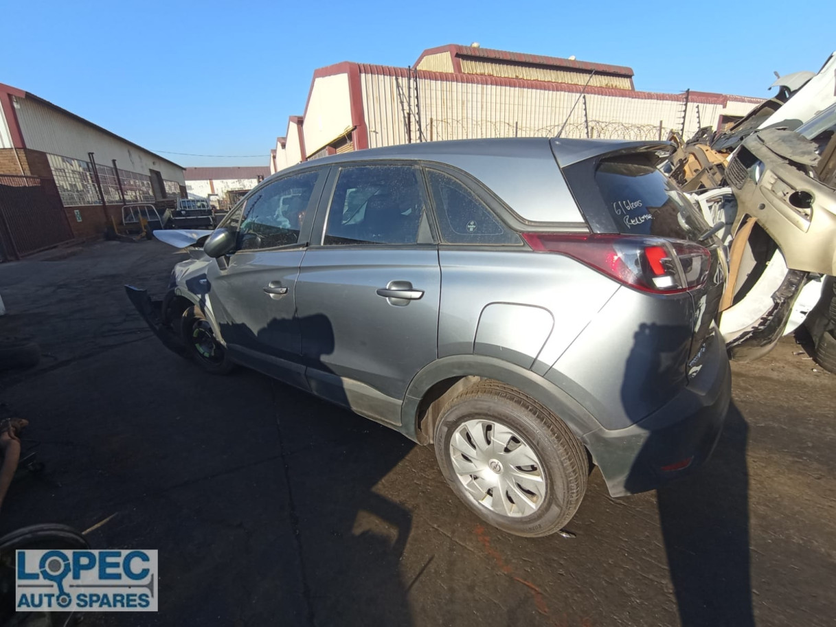 Opel Crossland x